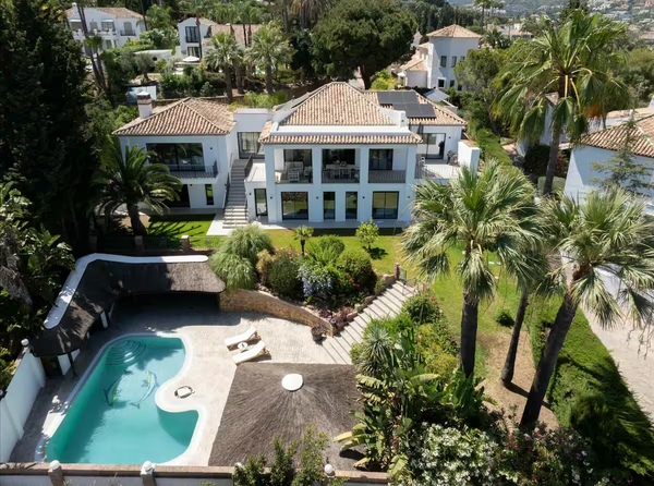 5 dorm. alquiler vacacional en Nueva Andalucia